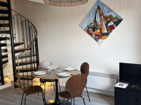 Cabourg : Duplex Rénové 2 Pièces, Accès Direct Plage, Fibre, Parking, Cuisine Équipée, 4 Pers. - FR-1-487-351